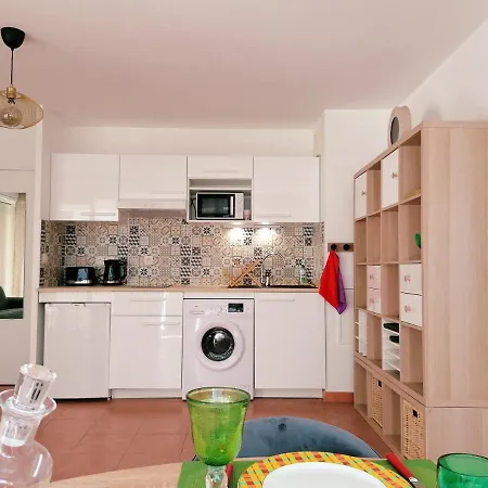Apartamento La Major, T2 Standing Avec Parking *